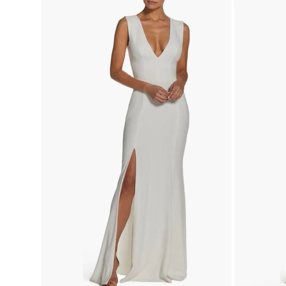Dress The Population Sandra White Crepe Plunge Trumpet Bridal Gown XXS